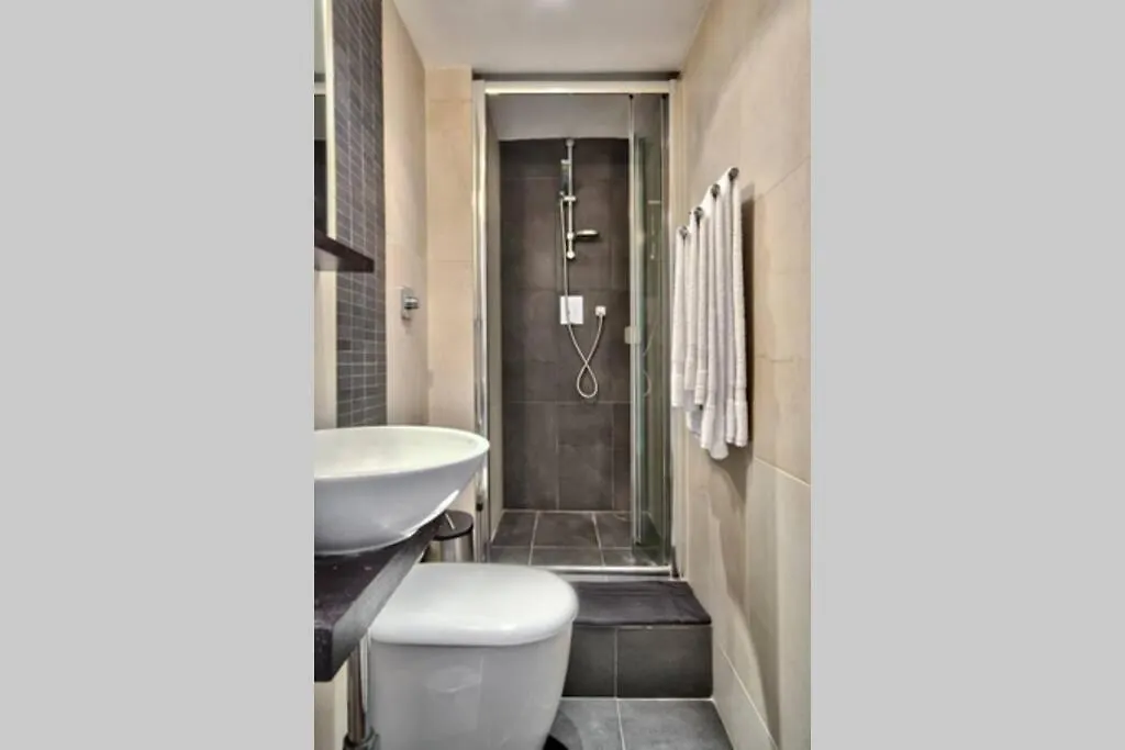 Valletta Timeless Elegance : City Centre Apartment Malta